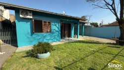 Casa com 03 dormitórios no bairro Rio dos Sinos 