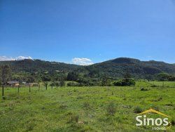 Sítio com 23.240m² no bairro Lomba Grande