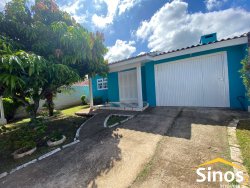 Casa com 02 dormitórios em Lomba Grande 