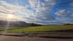 Terreno com 299m² no Condomínio Moradas da Lomba