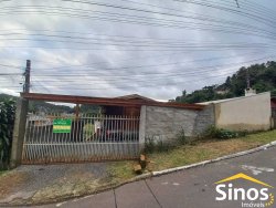Terreno com casa e anexo no bairro Vila Diehl