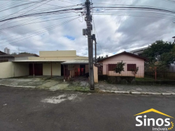 Terreno com construções no bairro Jardim Mauá
