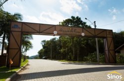 Terreno com 321m² no Loteamento Alameda das Flores