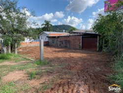 Terreno com pavilhão no bairro São José
