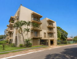 Apartamento com 02 dormitórios no Condomínio Lugano
