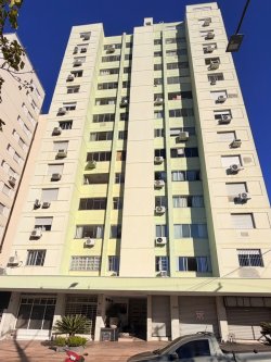 Duplex com 02 dormitórios no Edifício Dom Pedro I