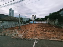 Terreno com 494m² no bairro Boa Vista