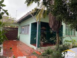 Casa com três dormitórios de 160 m²