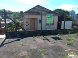 Terreno com chalé no bairro Guarani 