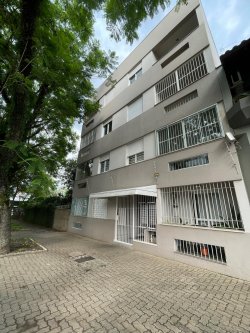 Apartamento com 02 dormitórios no bairro Pátria Nova