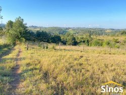 Bela área de 12,00 hectares com açude e vertente