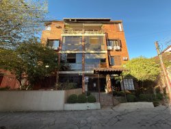 Apartamento mobiliado com 01 dormitório no bairro Centro