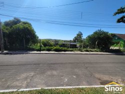 Terreno de 4.028,26 m² com construções no bairro Ideal