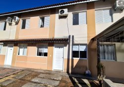 Sobrado com 03 dormitórios no Residencial Vale das Figueiras