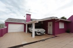 Casa em Campo Bom com 03 dormitórios