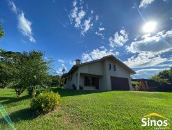 Sítio com 4.517,00m² no bairro Lomba Grande