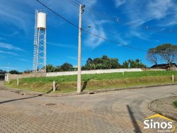 Terreno de esquina com 208,16m² no condomínio Moradas da Lomba