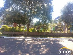 Terreno de esquina, com 336,4 m²