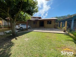 Casa com 02 dormitórios no bairro São José