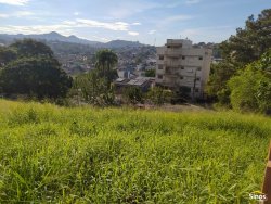 Terreno com 300m² no bairro Guarani 