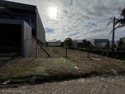 Terreno com 383,19m² no Loteamento Fauth