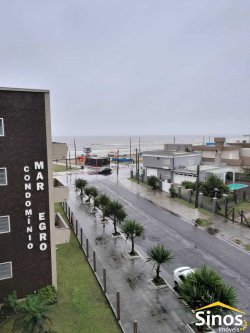 Apartamento com 01 dormitório no Condomínio Mar Negro