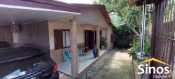 Casa com 02 dormitórios no bairro Vila Diehl