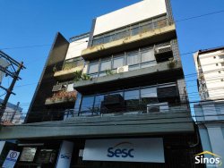 Sala comercial com 32 m² no bairro Centro