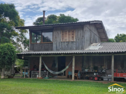Sítio com 2,1 hectares no bairro Lomba Grande