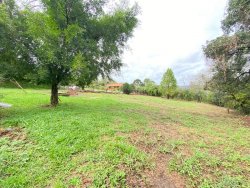 Terreno de 1.980,00 m² no centro de Lomba Grande
