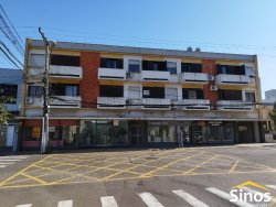 Apartamento com 03 dormitórios em Hamburgo Velho