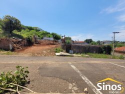 Terreno de esquina com 914m² no bairro Boa Vista