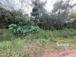 Terreno com 330m² no bairro Lomba Grande