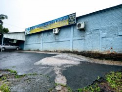Prédio comercial no bairro Boa Saúde