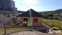 Casa com 04 dormitórios no bairro Vila nova
