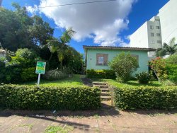 Terreno com construção no bairro Rio Branco