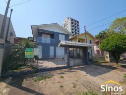 Casa com 03 dormitórios no bairro Boa Vista