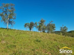 Sítio de 4,6 hectares em Lomba Grande 