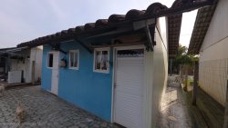 Casa com 02 dormitórios no bairro Boa Saúde